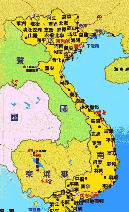地狱笑话，越南网友说十个民族英雄八个抵抗老中，而老中的史书只写了八个字：征氏姐