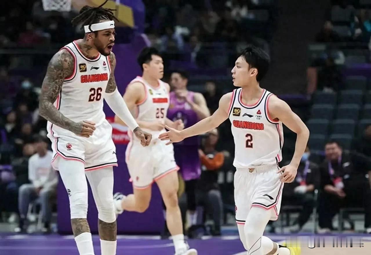 评论区:张皓嘉+杨溢换王浩然？最近！有不少媒体爆料:深圳队对杨溢非常感兴趣，