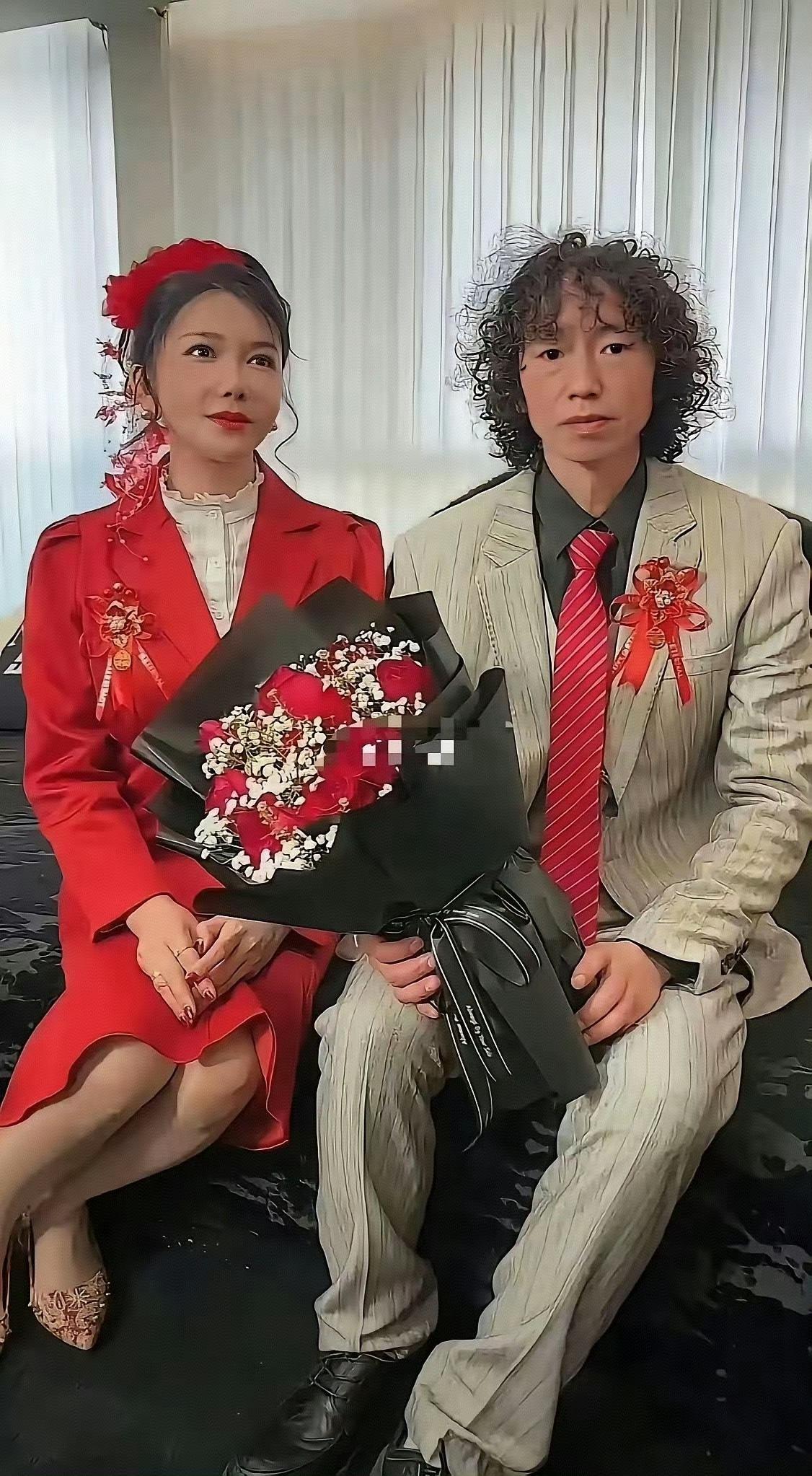 中国八十年代的新郎新娘