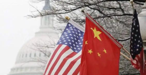 美国宣传“东大崩溃论”，东大也遍地是“美国崩溃论”，那么，谁的可能性更大？说