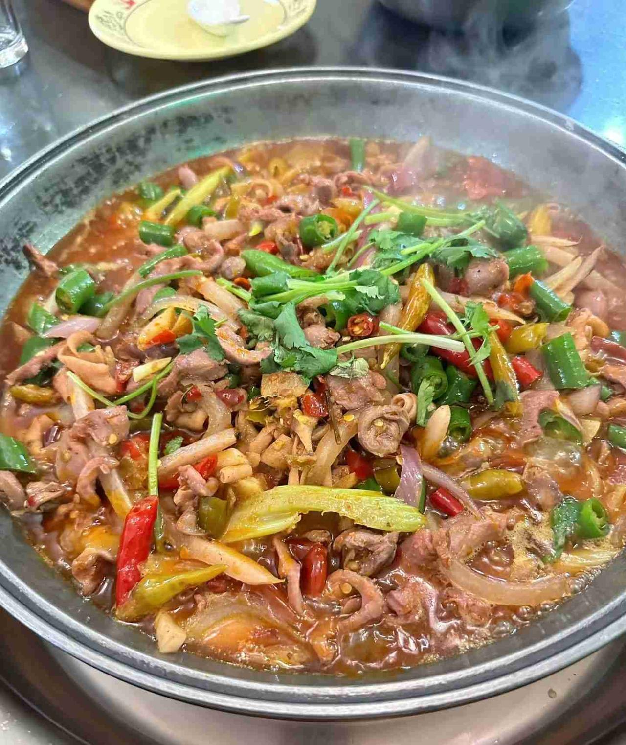 我的今日状态：😎自信酷炫我这里的天气：🌧下雨