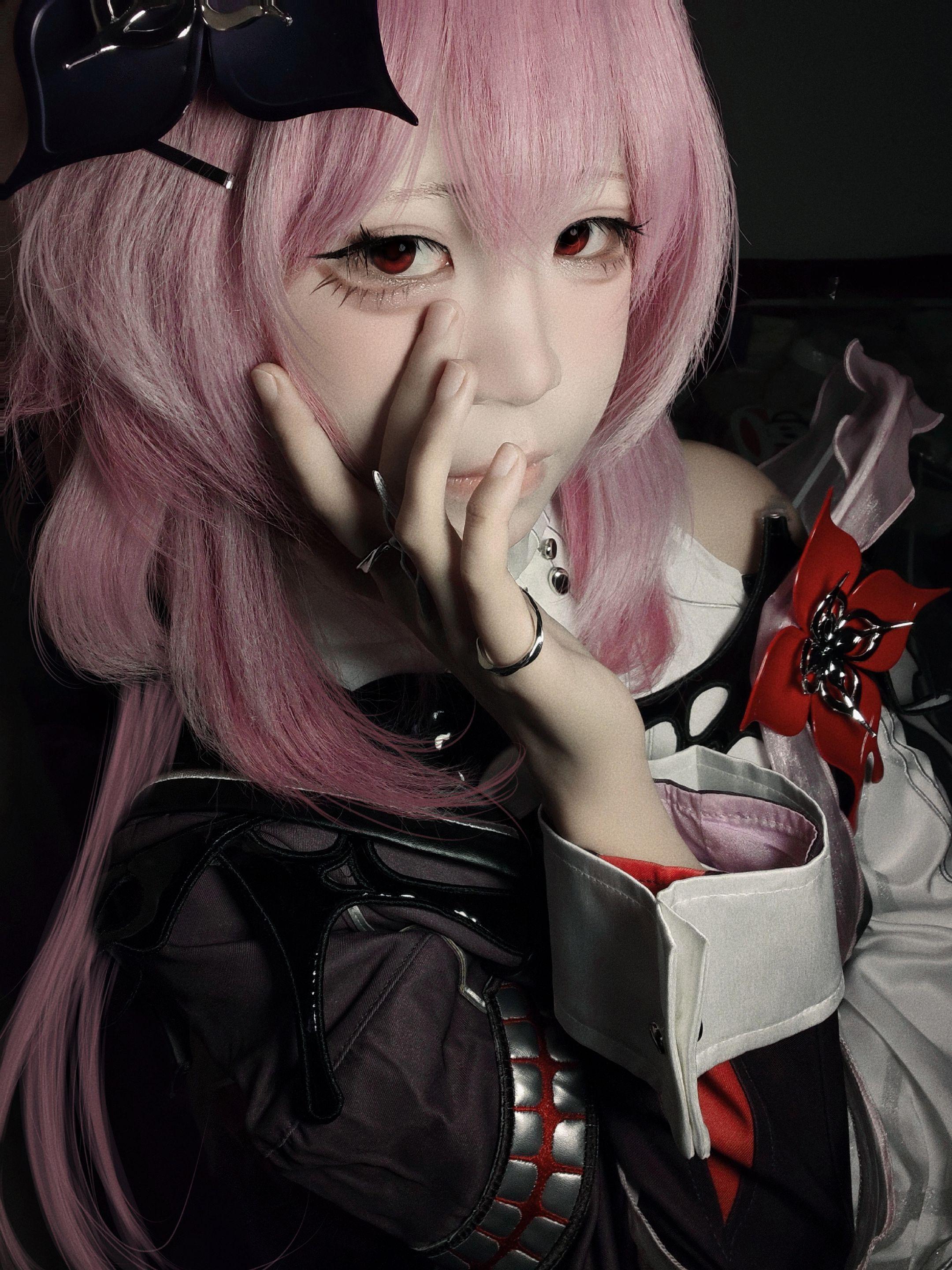 长夜降临。   手套致歉（戒指套不进去）