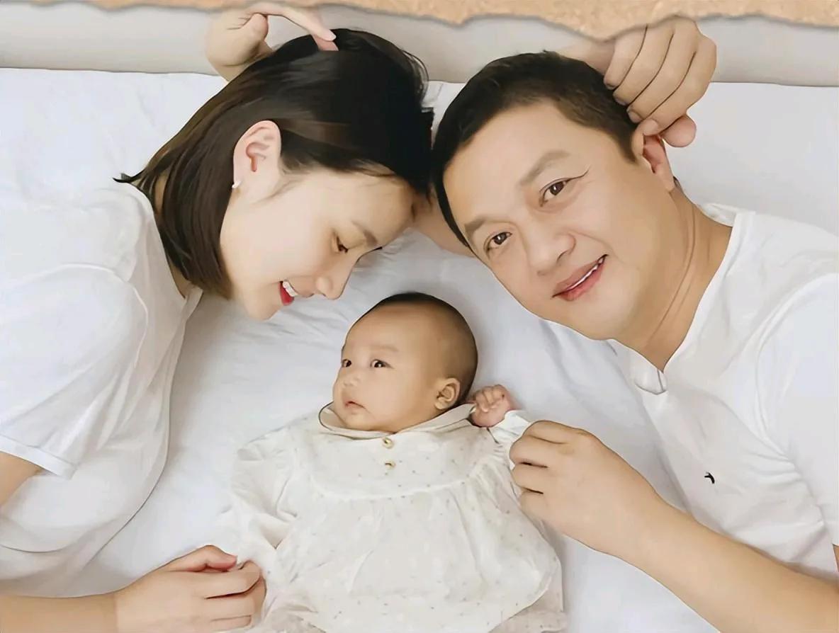 李亚鹏三婚离婚：评论区笑疯，海哈金喜搬家细节藏隐情10月最意外的瓜！李亚鹏