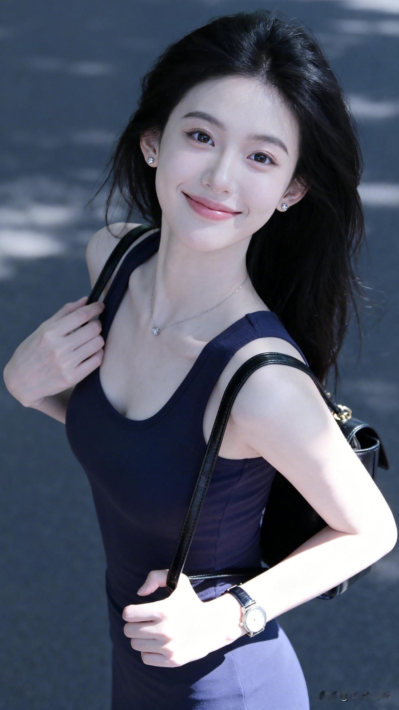 ：生活需要勇气，不管如何，总要活出精彩自己。希望您生活的每一个遇见，都能成为你怦