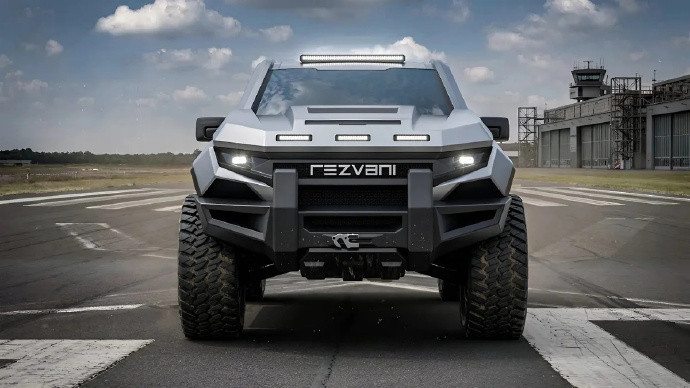 军事级别的猛禽登场啦！RezvaniFortress这款车是基于Jeep