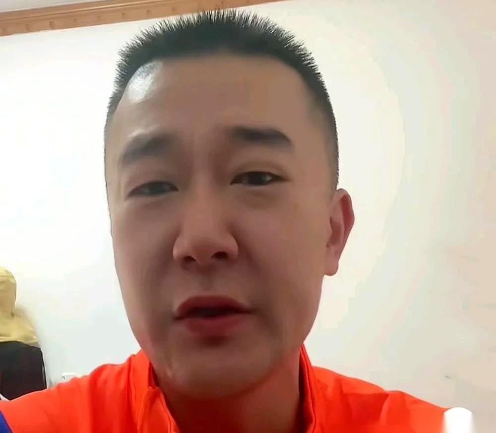 高准翼、黄政宇、李源一，这仨人突然同时被传出要离开泰山队。李源一明明刚在亚冠打