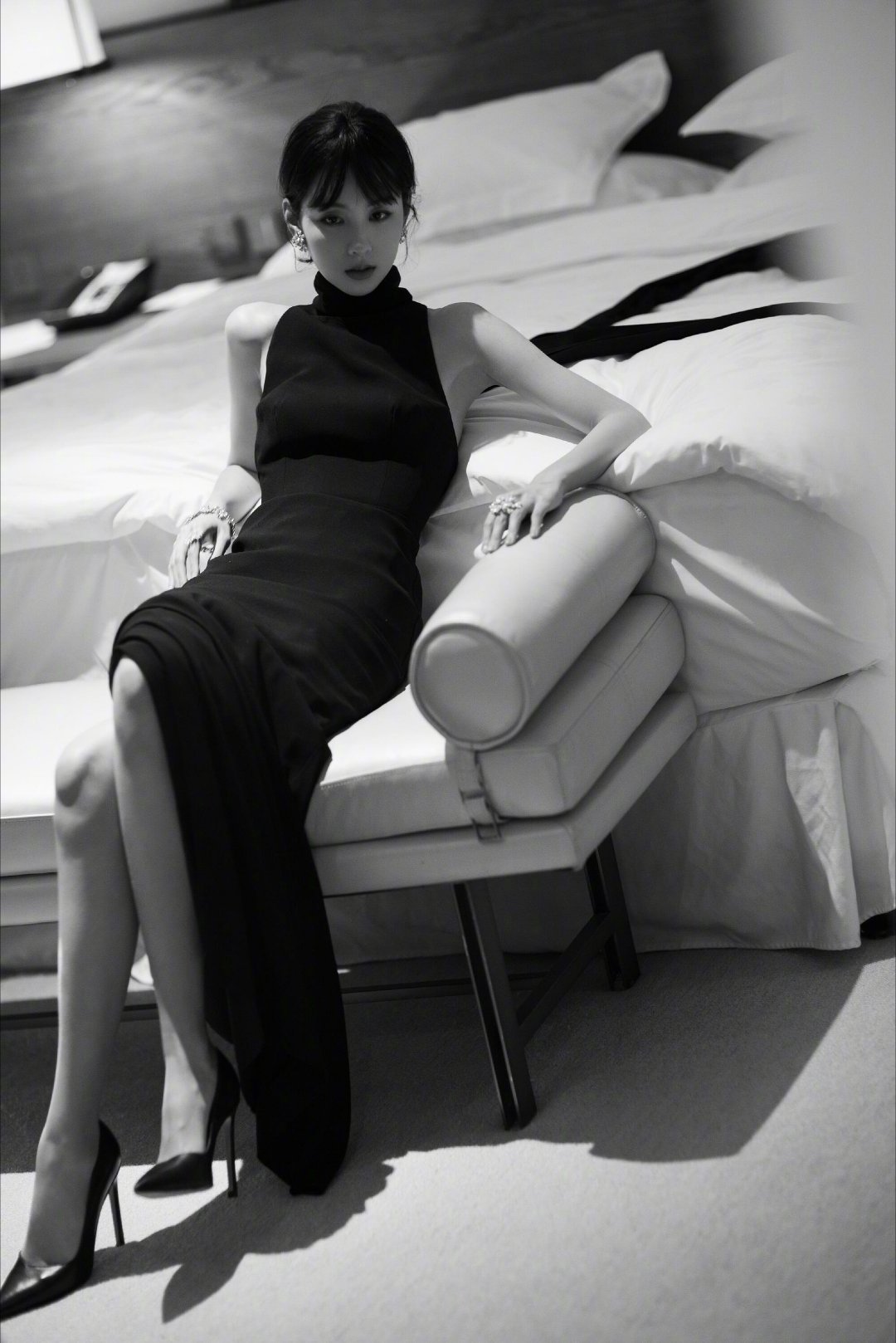 盘点陈都灵一些黑裙造型！！气质颜值真的像优雅骄傲的黑天鹅陈都灵黑天鹅