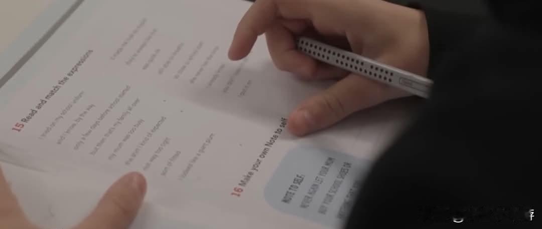 丹麦长久以来都被称作数字化先锋，早在2011年便推出了线上公共服务、数字身份，还