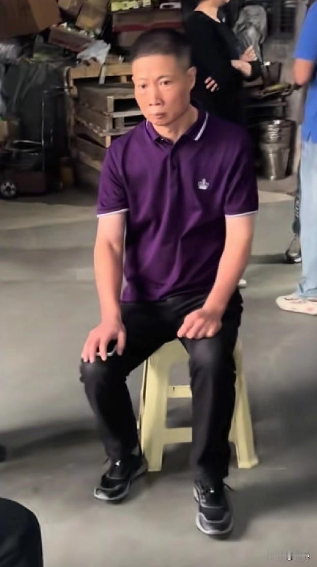 用了20年的锅没有坏，难怪厂家能倒闭！一条寻找锅的厂家视频点赞量达到40万，