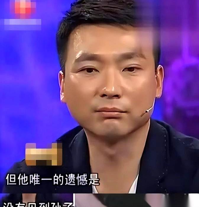 打开那个木头匣子的一瞬间，我觉得康辉这辈子就塌了一半。那十几双针脚细密的虎头鞋