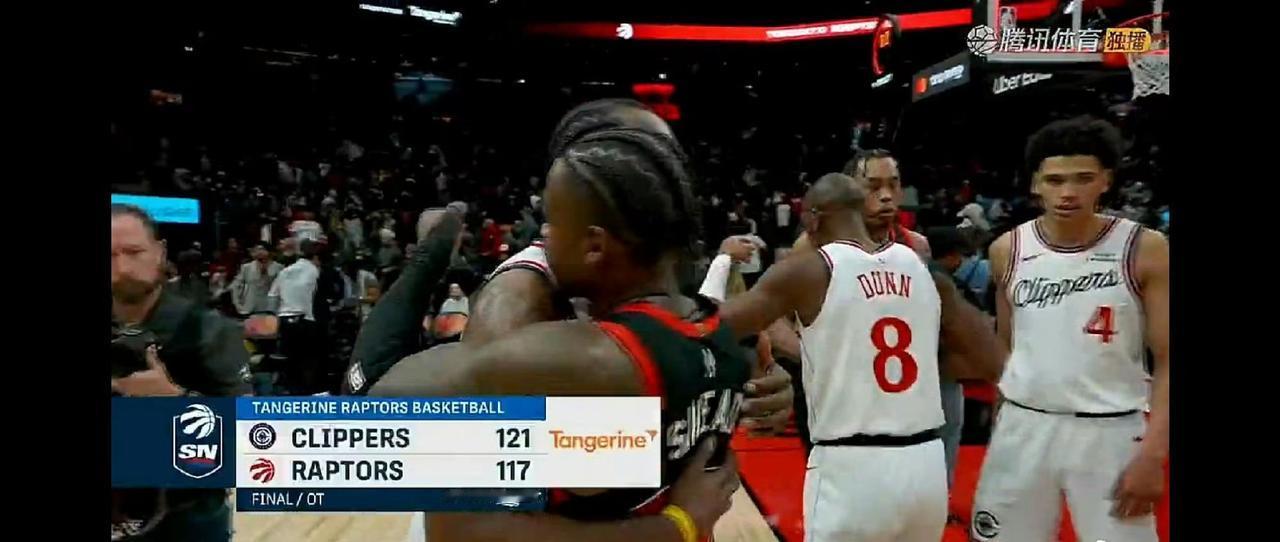 又是哈登拯救了快船！最近快船强得可怕，逆转击败猛龙后，胜场超过灰熊，排名升至附加