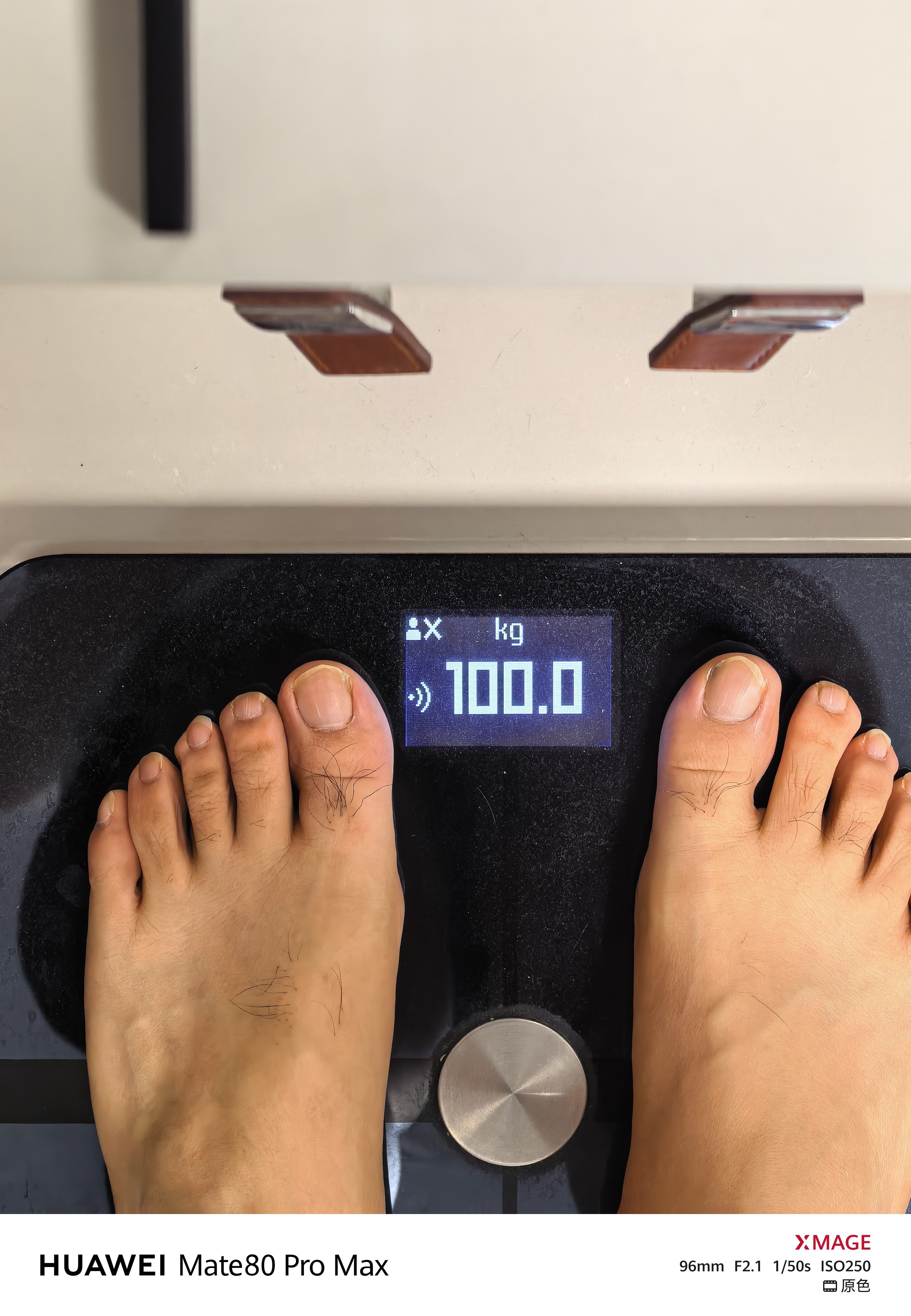 大阳的减重日志day28：100kg我天天已经像图二那么吃饭了，还是不瘦。昨