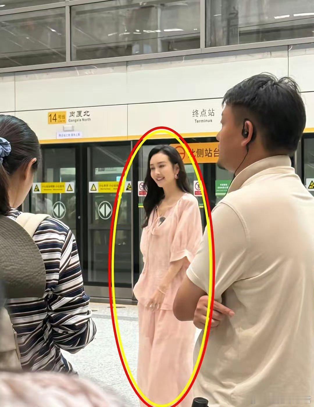 王鸥现实里这么美的吗​​​​