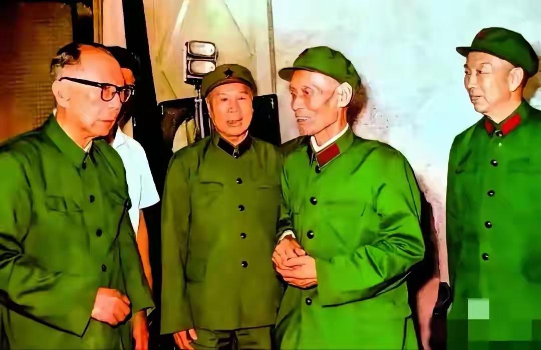 这张照片的四个人是谁，听说只有60以下才认识，能全部都叫出名字的说明这个人很厉害