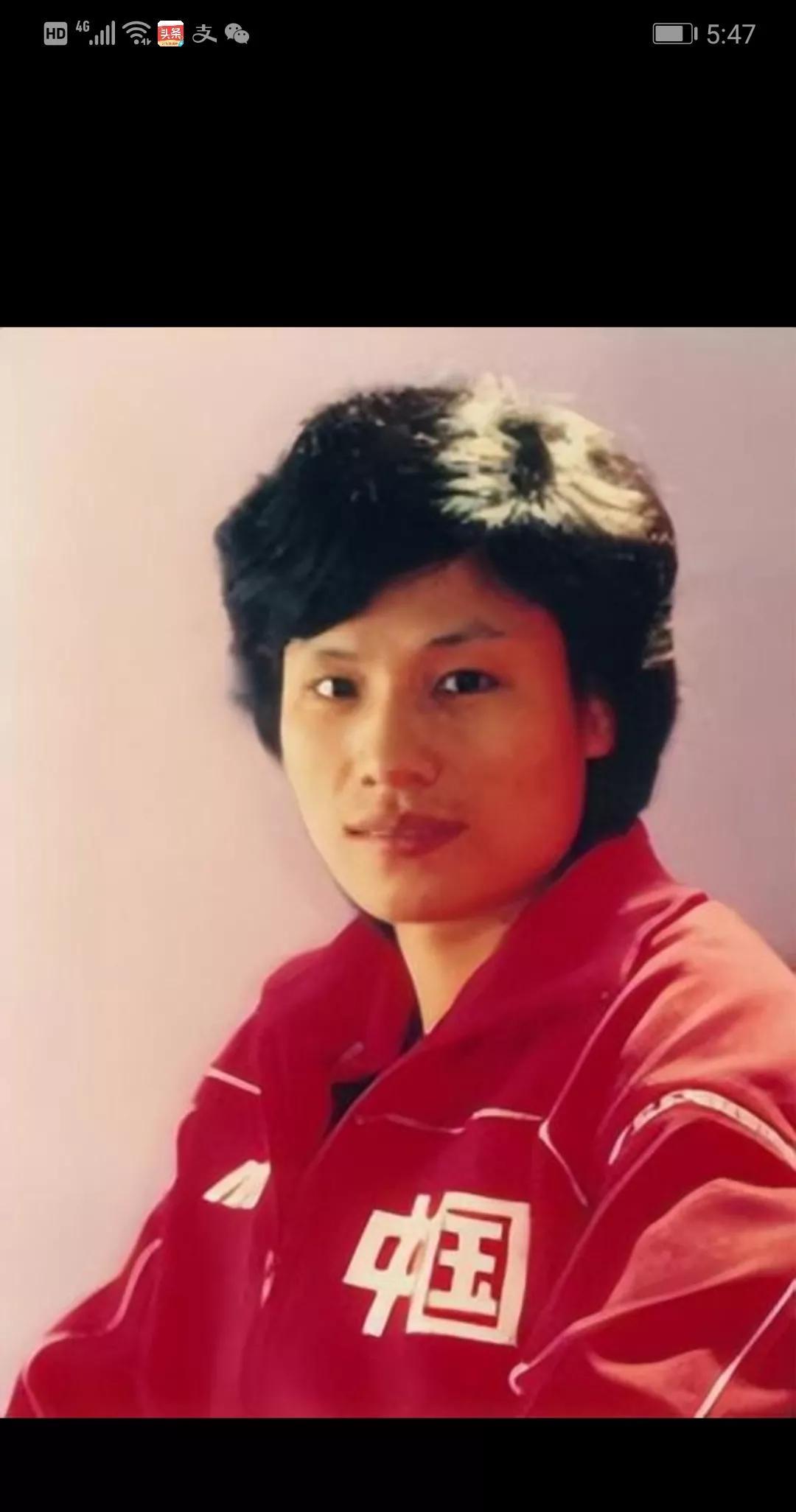 排协官方网站公布技术代表。我熟悉的是卢卫中和侯春俤。卢卫中，江苏人。中国男排