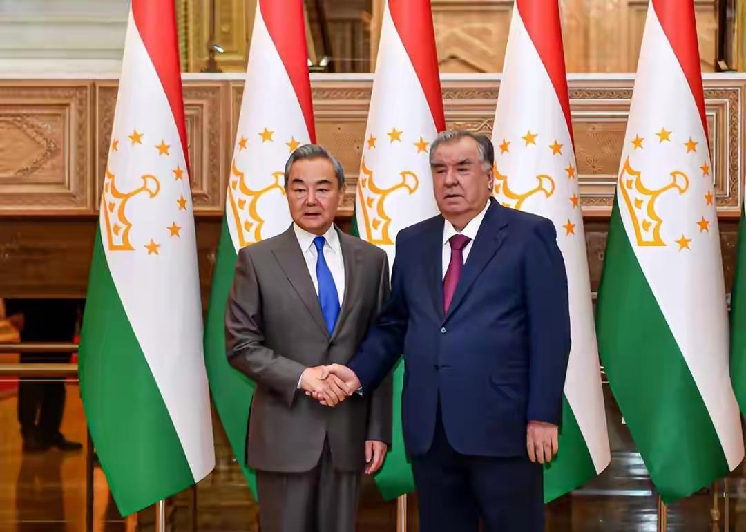 直接把防线推到邻国边境！中国这步棋，看懂的人都直呼高明！3月12日俄媒消息