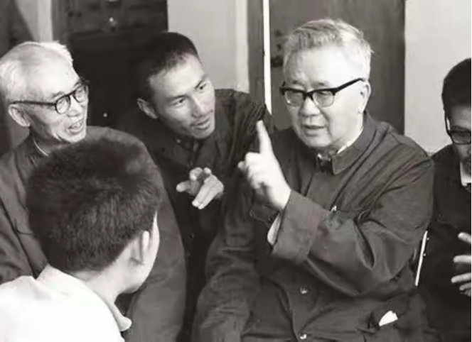 1943年，华罗庚见到几个月都没破出日军密码的俞大维，惊讶的说：“你这哈佛高材生