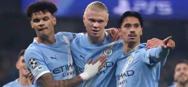 瓜迪奥拉点石成金：替补与青训铸就曼城最强双边卫足坛战术大师瓜迪奥拉的改造魔力，在