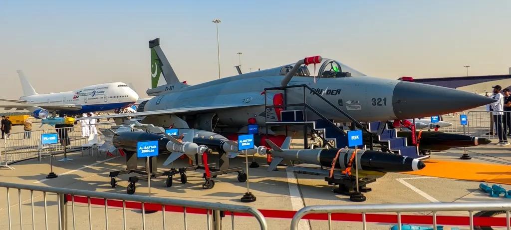 据英国路透社报道，巴基斯坦已与哈利法·哈夫塔尔将军领导的利比亚国民军（LNA）敲