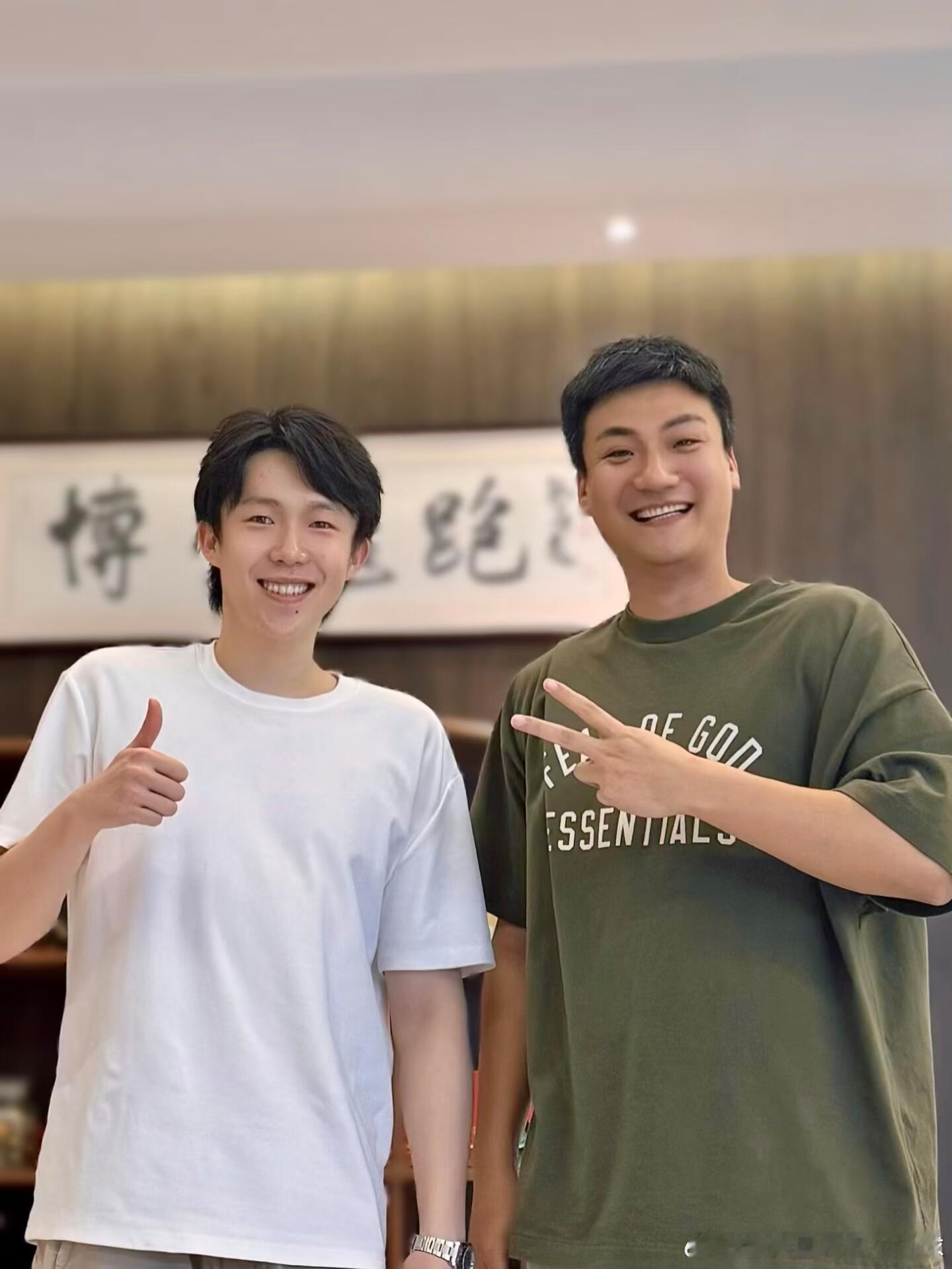 哥长的越来越像妈妈了[大笑]王楚钦​​​