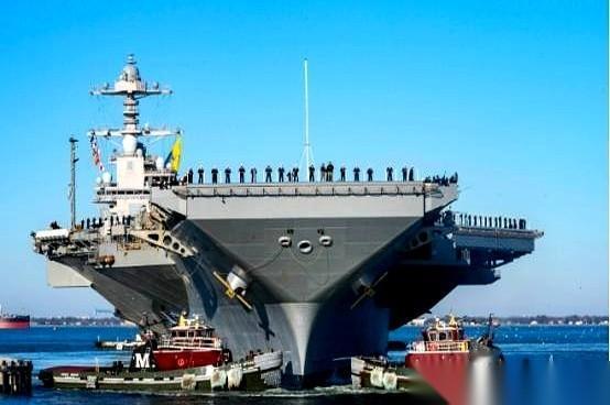 又有人破防了，说是咱们两艘航母同时在建。一南一北。而且，其中一艘，带“核”。