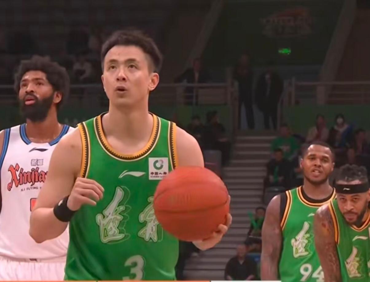 看了30岁赵继伟伤愈归队后的完美表现，简直是一言难尽啊！试问一下，在如今小外援当