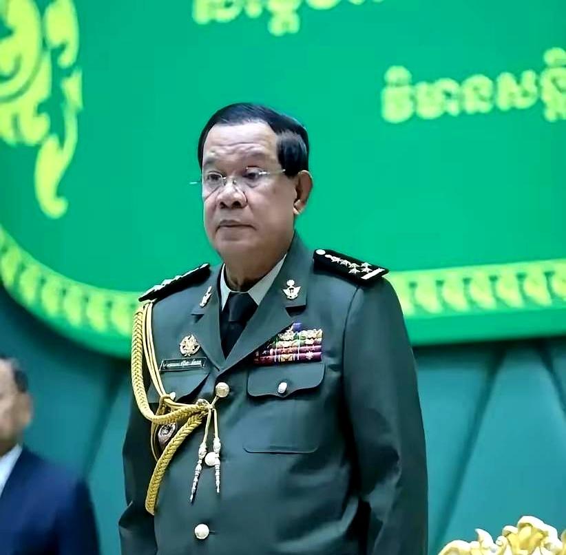 洪森曾说“不依靠中国靠谁”，可实际上自从儿子洪玛奈接手后，柬埔寨就已经两头摇摆，