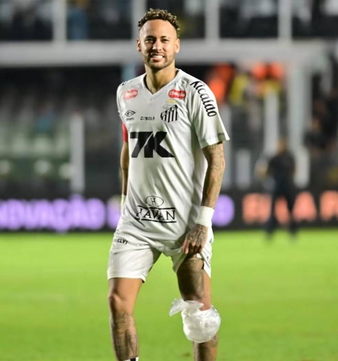 欧洲转会新闻！★我要最好的！沙特王储萨勒曼计划斥资100亿欧元收购巴塞罗那俱