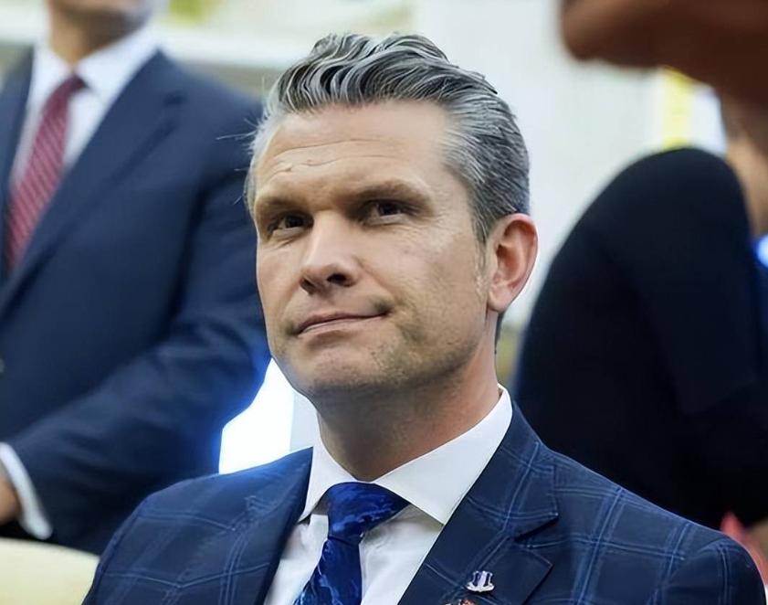 霸权服软了？谁信谁就是大笨蛋！美国防长说不想掐死谁，也不想羞辱谁。这