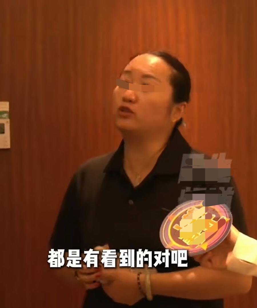 能让民生频道主持人小莉都急了，可见某新能源区域女销售的话术，多么“专业”！车