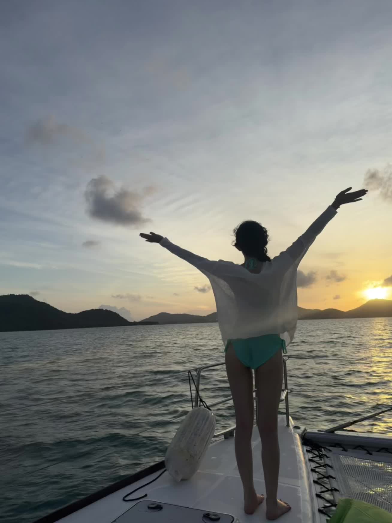海边日落 暮色下的海边氛围感绝了 落日晚霞