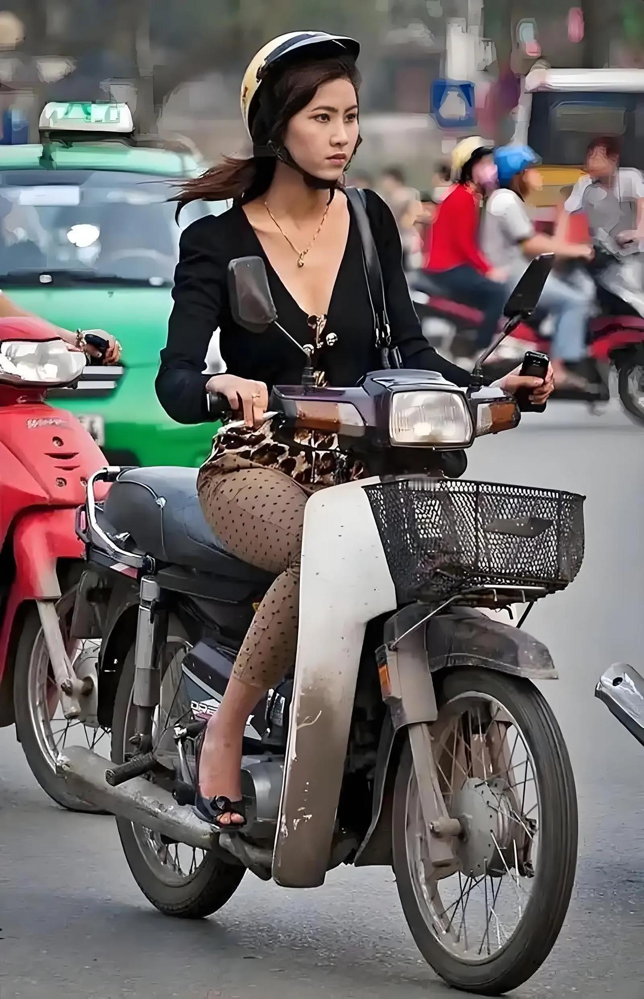 [点赞]为什么越南的上班族几乎每个人都有一台本田摩托车，售价大概10000元人