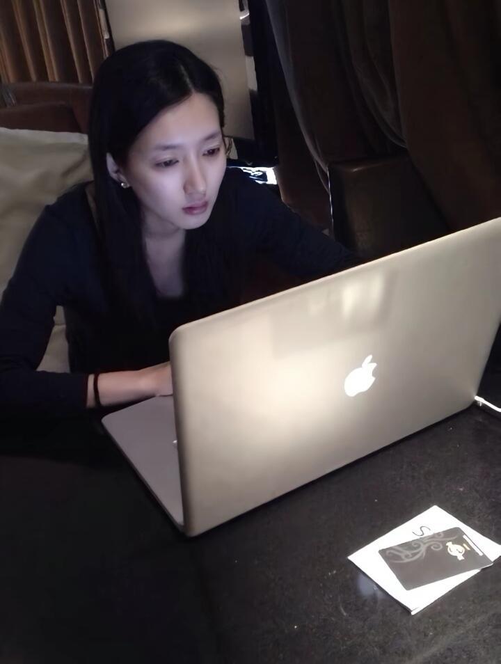 江疏影早期留学时期真的疏离清冷感人如其名