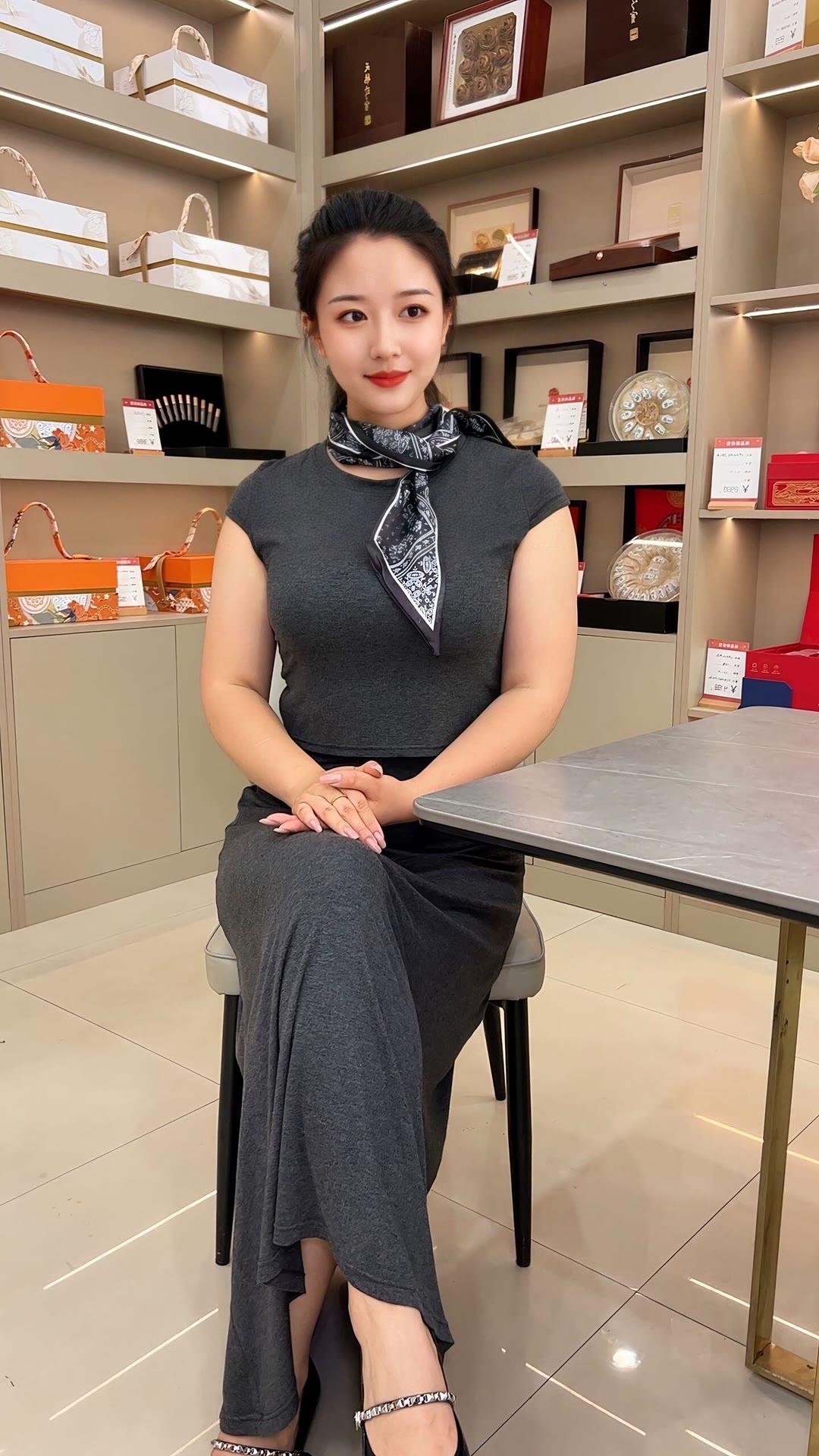 我以为时间会治愈一切，后来才发现，它只是让人习惯一切！