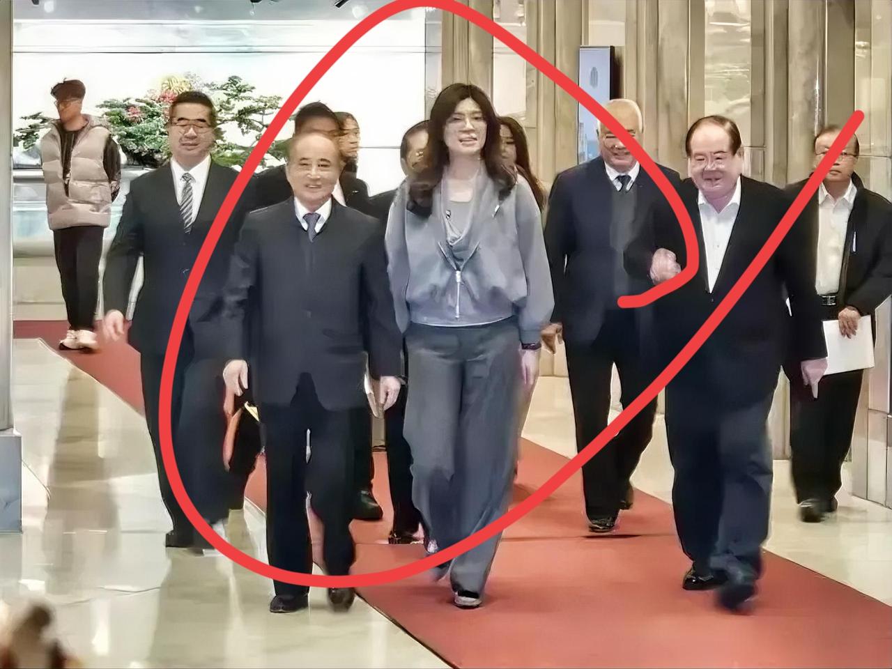 郑丽文掌舵，朱立伦阴影未散，中常委选举暗流涌动。国民党最近搞了次中常委选举，4