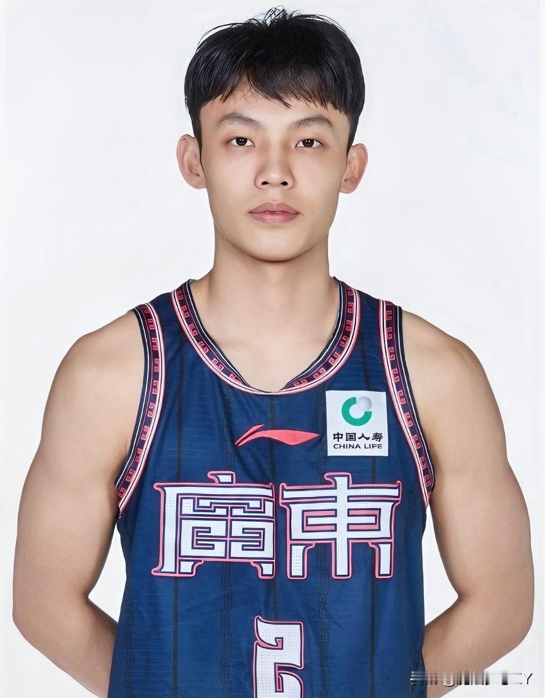 不仅大家没有想到，估计就连杜锋都没有想到，徐杰今天首节比赛就已经得分上双了