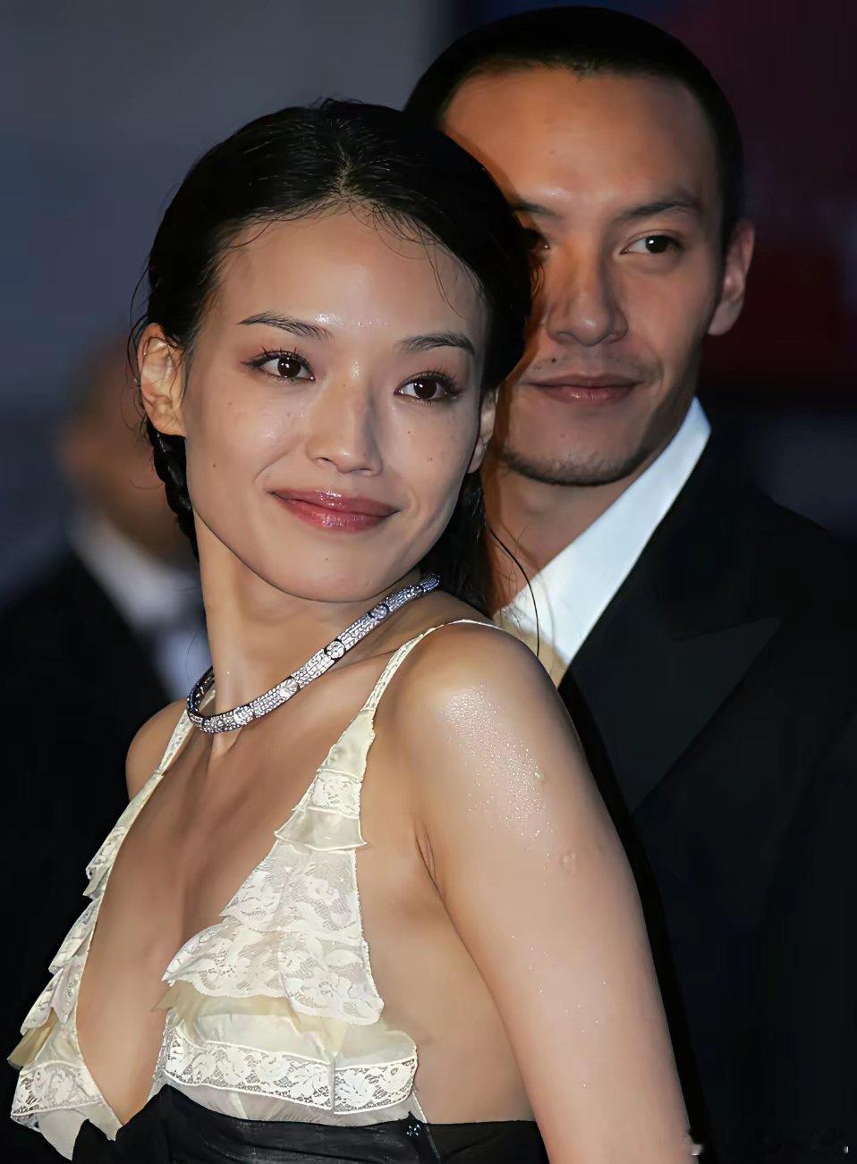 很奇怪为何很多女明星都受孕困难？舒淇坦言结婚九年未孕，其中渴望生儿育女做母亲的心