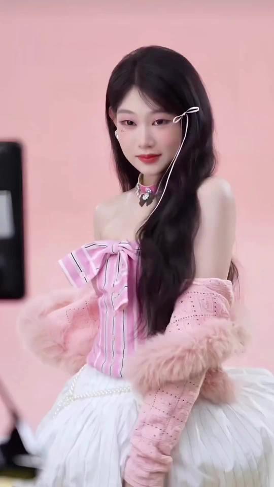 沈佳润的爆火，意外戳破了个关于星二代的认知误区，观众反感的从来不是“资本