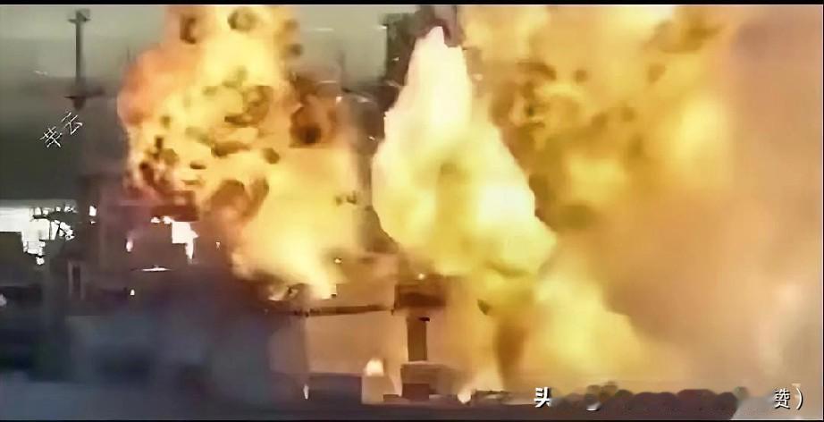 1967年7月29日，美国“福莱斯特”号航母在北部湾（属南海海域）执行越战任务时