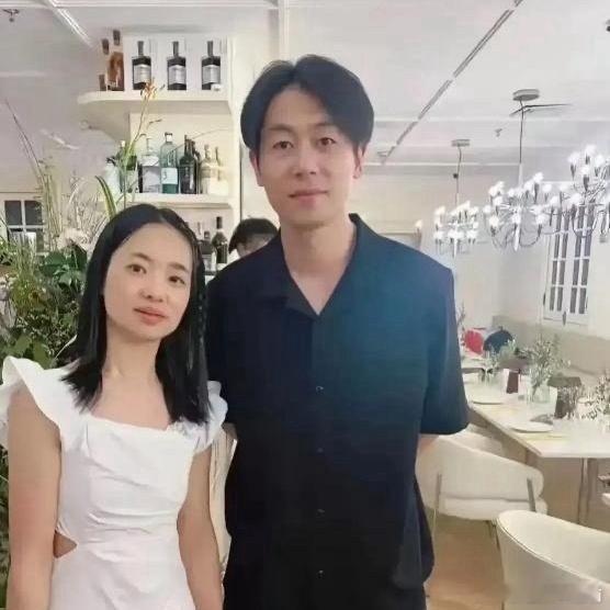 朱亚文现在都没有以前帅气了，真的没看出来，这是朱亚文经历了啥呀