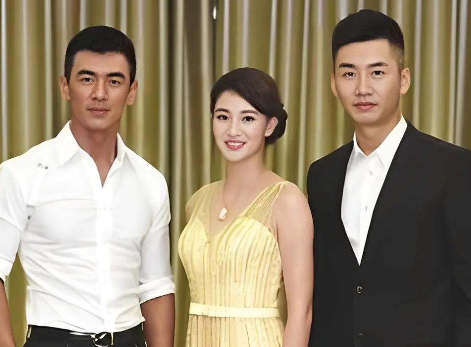 🌞2004年，演员任天野突然接到大11岁继母的电话：“天野，我怀了你爸的宝