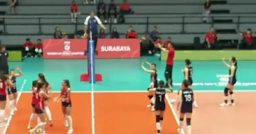 【U21女排赛中国队第一局23-25克罗地亚】第一局中国队的打法还是依靠两名主