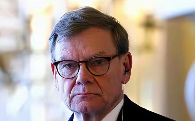 稀土硬刚德国外长：中国不卖，你的汽车工厂先停工！