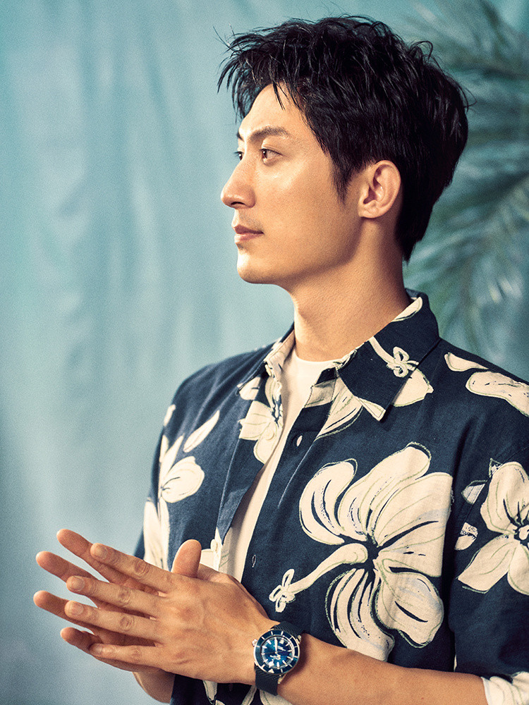 黄景瑜︱百年灵︱FILA︱夏日新品物料更新一波入夏以来品牌爸爸发的我觉得好看的