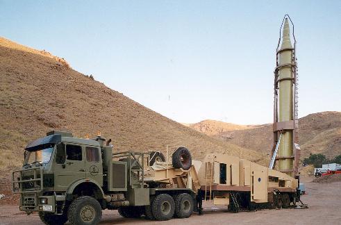 伊朗有点聪明，逐渐抛弃了固定式导弹发射井或者发射架，因为伊朗导弹一升空，美国就可