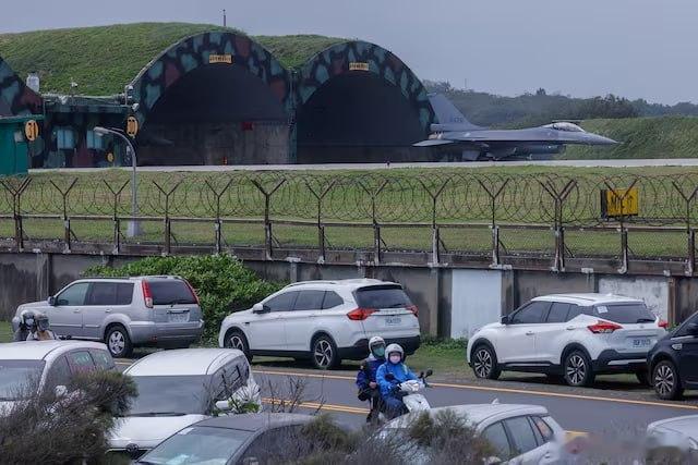 美国已批准向青蛙出售价值3.3亿美元的F-16和F-CK-1战斗机以及C-130