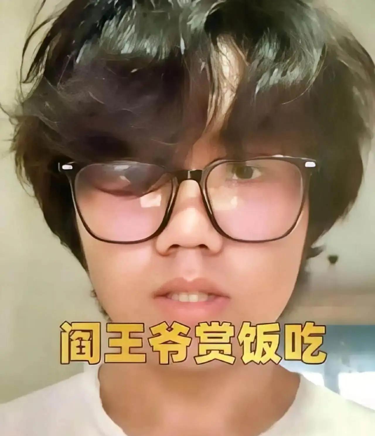 河南，男生魏赋杰高考考了444分，自己也并不惊讶，大家都以为他考的这么少没啥前途