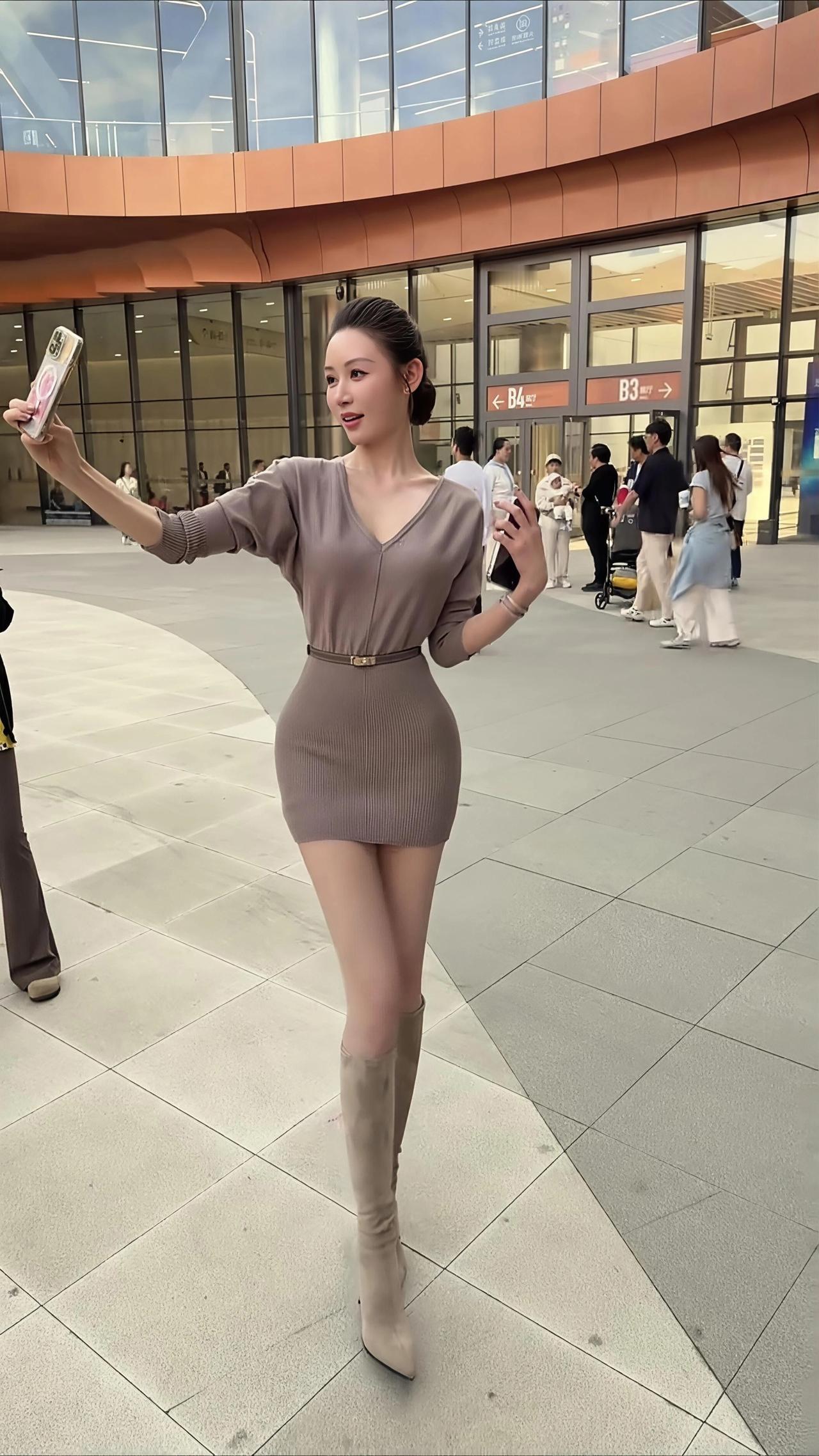 @敏敏💫@小敏～御姐大长腿美女气质这一块拿捏死死的