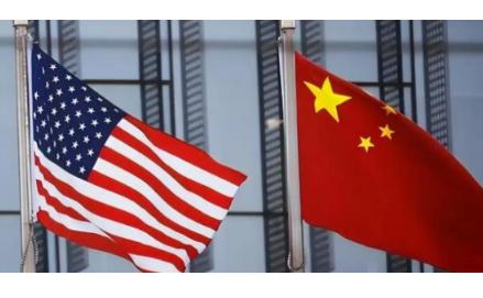 中美之间，已经没有回头路了。美国手里的绳子，已经勒住中国经济的咽喉；而中国手里的