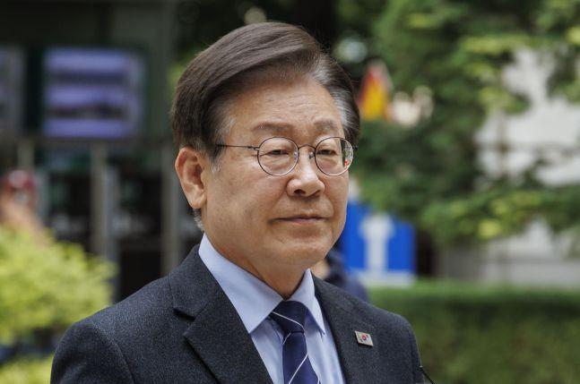 “推翻李在明政权”韩国已经有人站出来了！李在明政府的外交政策引发了广泛的不满。